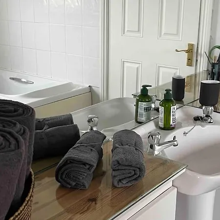 Holiday home Harbour View Cottage, Rochespoint, Cork Harbour