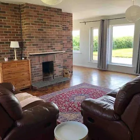 Holiday home Harbour View Cottage, Rochespoint, Cork Harbour