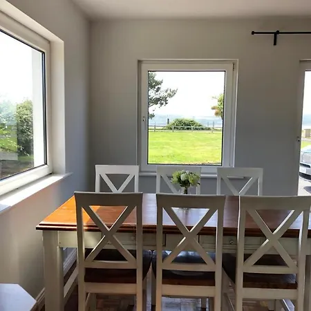 Harbour View Cottage, Rochespoint, Cork Harbour * Midleton