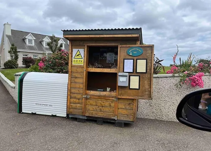 Harbour View Cottage, Rochespoint, Cork Harbour * Midleton