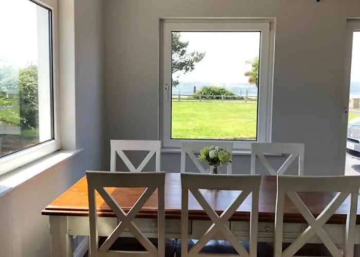 Harbour View Cottage, Rochespoint, Cork Harbour * Мидлтон